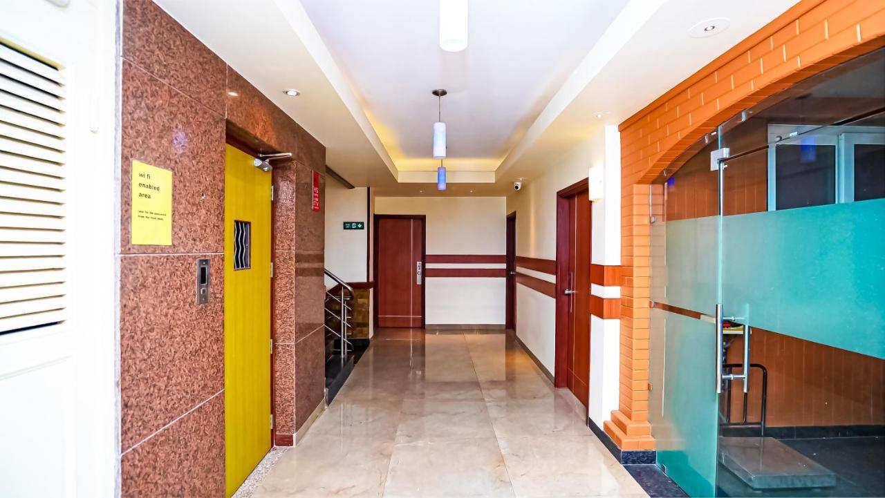 ניו דלהי Hotel Pooja Palace מראה חיצוני תמונה